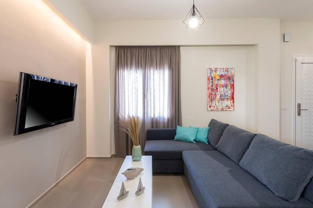 Fofi'S Elegant Home คอสทาวน์ ภายนอก รูปภาพ